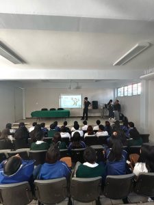 Estudiantes del tercer año de la Licenciatura en Psicología, impartieron un taller vocacional en la Escuela Secundaria Federal Antonio I. Delgado.